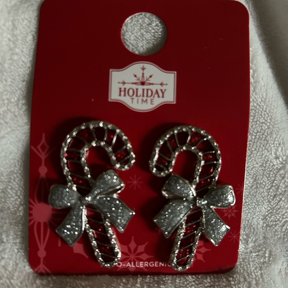 Candy cane earrings‎